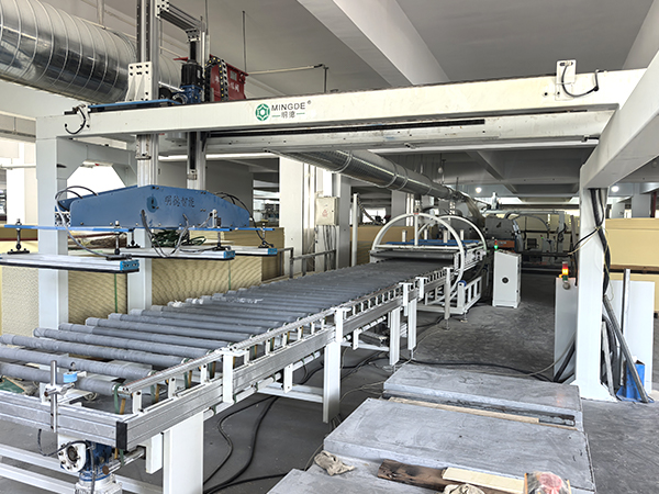 เจ้อเจียง QianDuoMu อัจฉริยะตกแต่ง Co., Ltd.